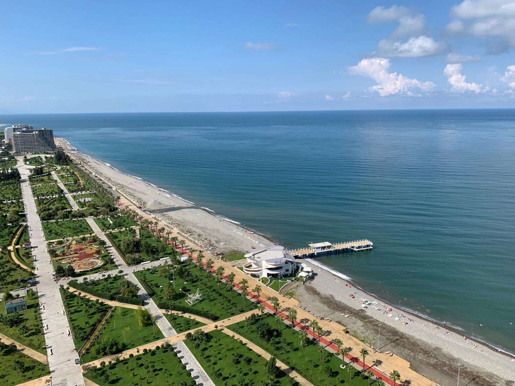 Swiss Quality Apartments Batumi Exterior photo